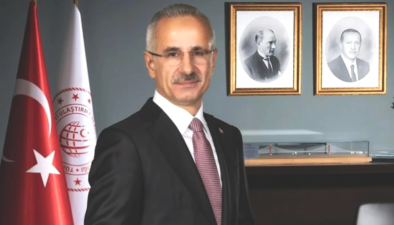 72 Binden Fazla Motokurye Kayıtlı! Ulaştırma Bakanı Uraloğlu Yeni Dönemi Açıkladı