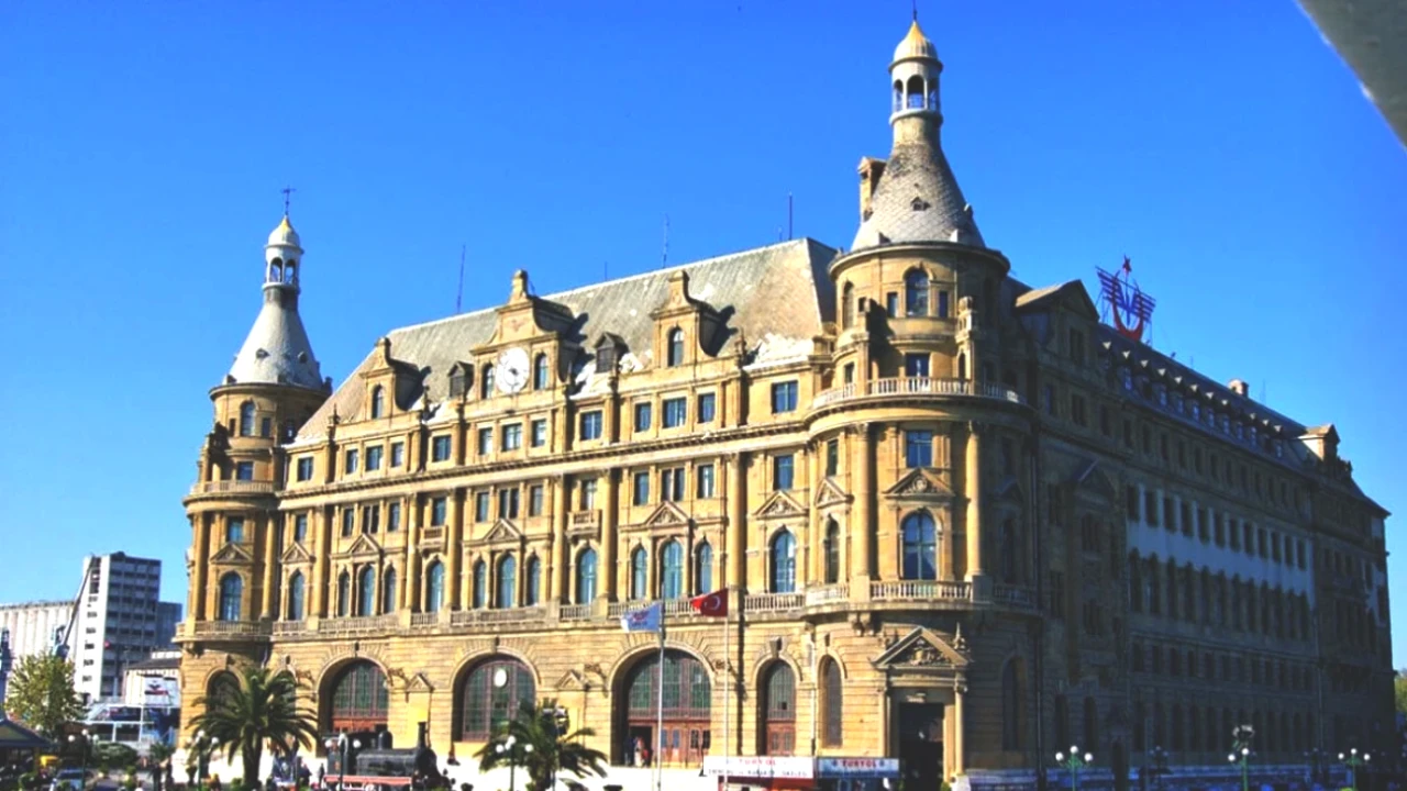 Haydarpaşa Garı Tarihi Projelerle Canlanıyor: Müzeye ve Arkeopark'a Dönüşüyor!