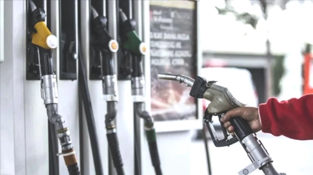 Benzin ve Motorine Şok Zam! 16 Eylül 2025 Güncel Akaryakıt Fiyatları