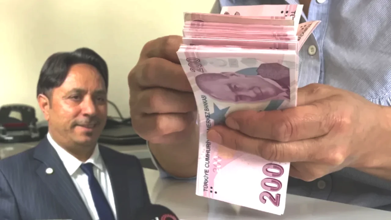 Kıdem Tazminatı Devri Sona mı Eriyor? İsa Karakaş'tan Önemli Açıklama!
