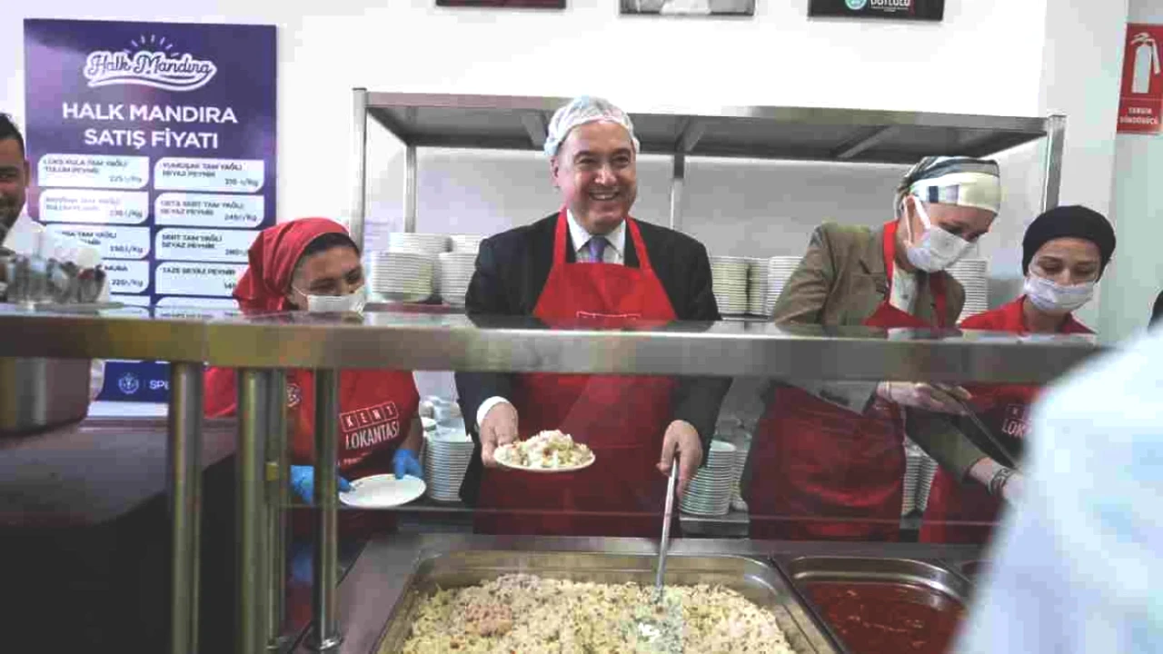 Şehzadeler'e Yeni Bir Lezzet Durağı: Kent Lokantası ve Halk Mandırası Açıldı!