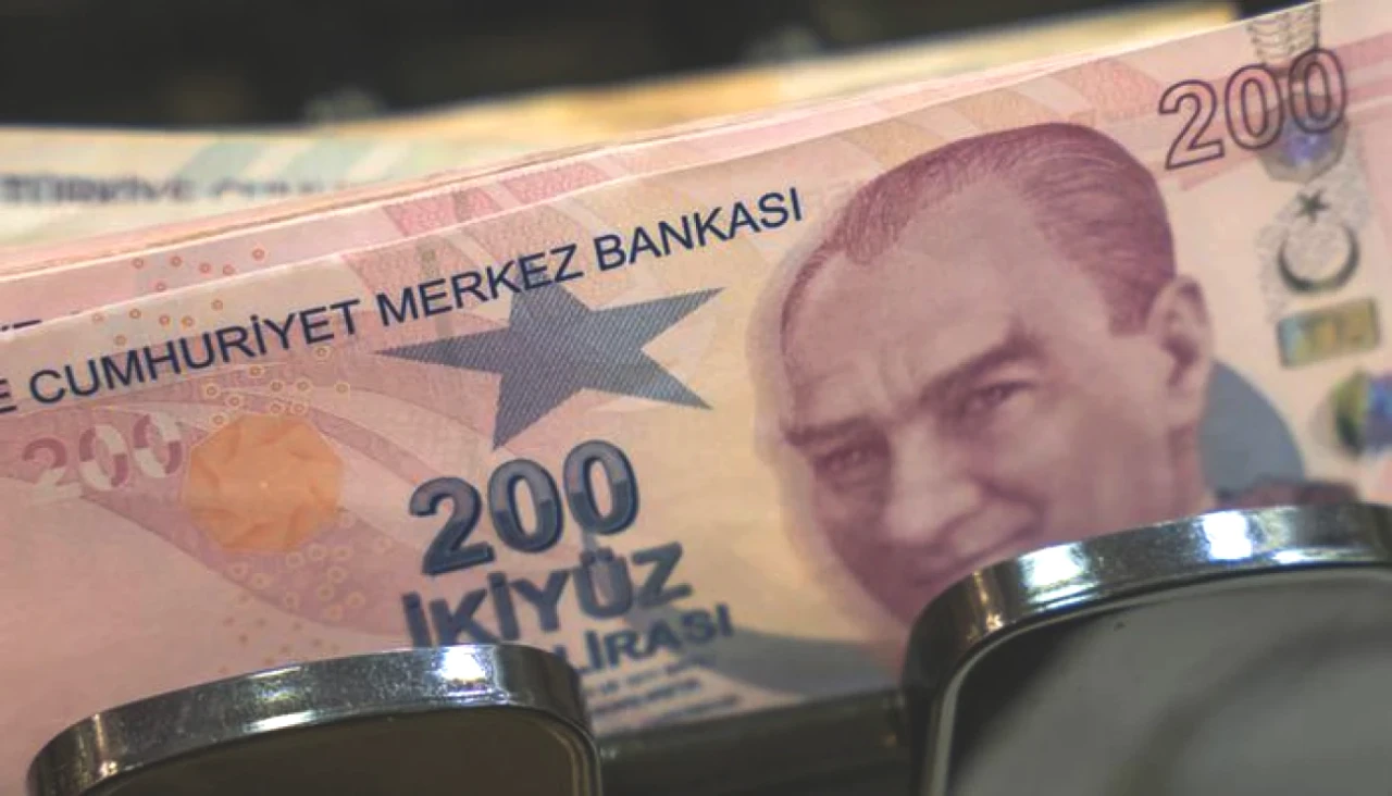 AK Parti, Sabit Gelirliler İçin Yeni Düzenlemeleri Görüşüyor! Gözler Maliye Bakanlığı'nda